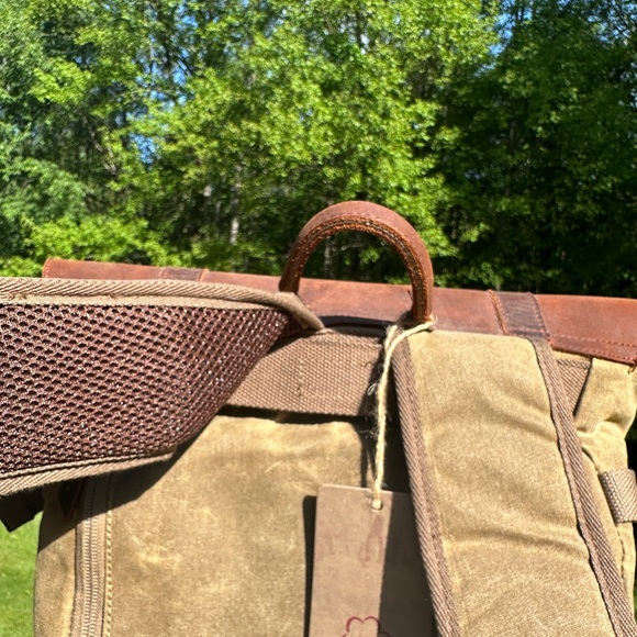 Canvas Camera bag/backpack. - Picture 12 of 15